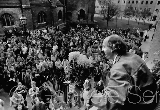 1987 H.v.Veen im Nikolaiviertel 