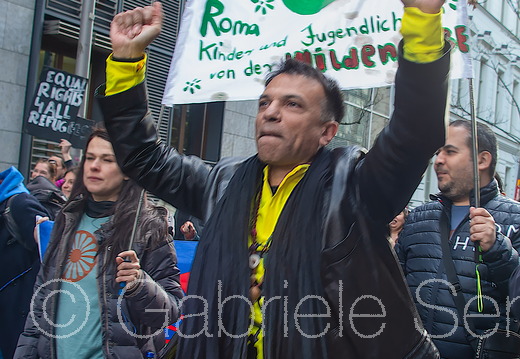 08.04.2025 – Hamze Bytyci, leitender Organisator der Aktionen zum Welt-Roma Tag in Berlin